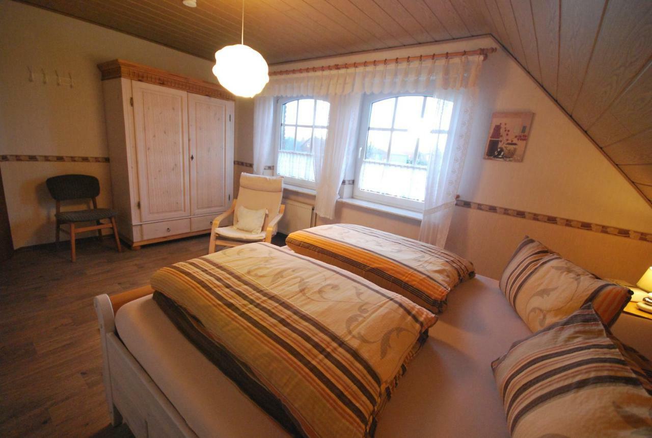 Ferienwohnung -Am Kanal- Nordgeorgsfehn Экстерьер фото